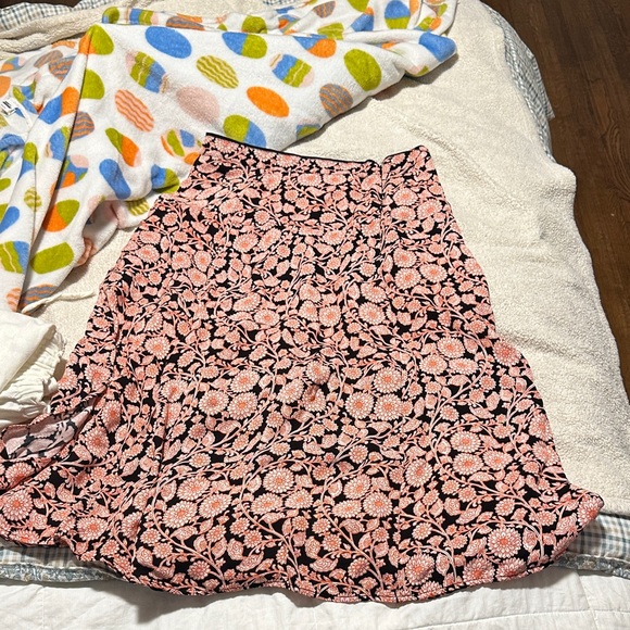 Reiss Pink and Black Floral A-Line Skirt - Picture 3 of 4